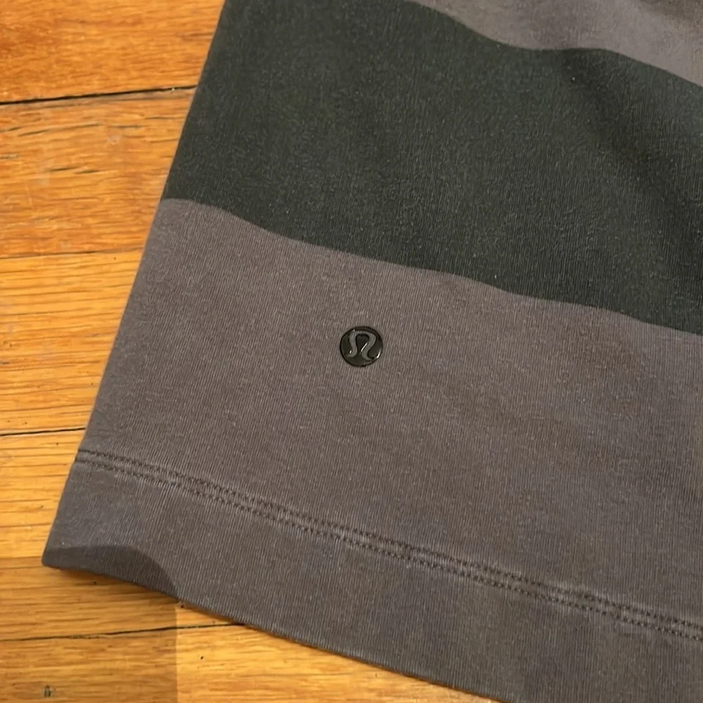 Lululemon Men’s Rise Shorts in Soot Light Grey, size L/XL
